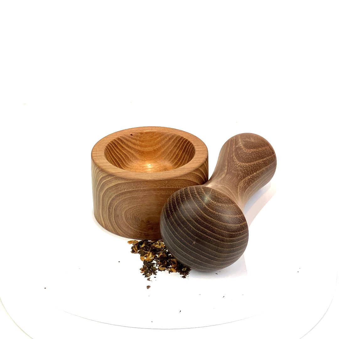 Mörser aus Robinienholz